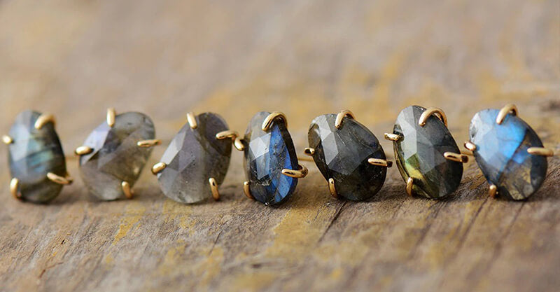 EARRINGS & RINGS