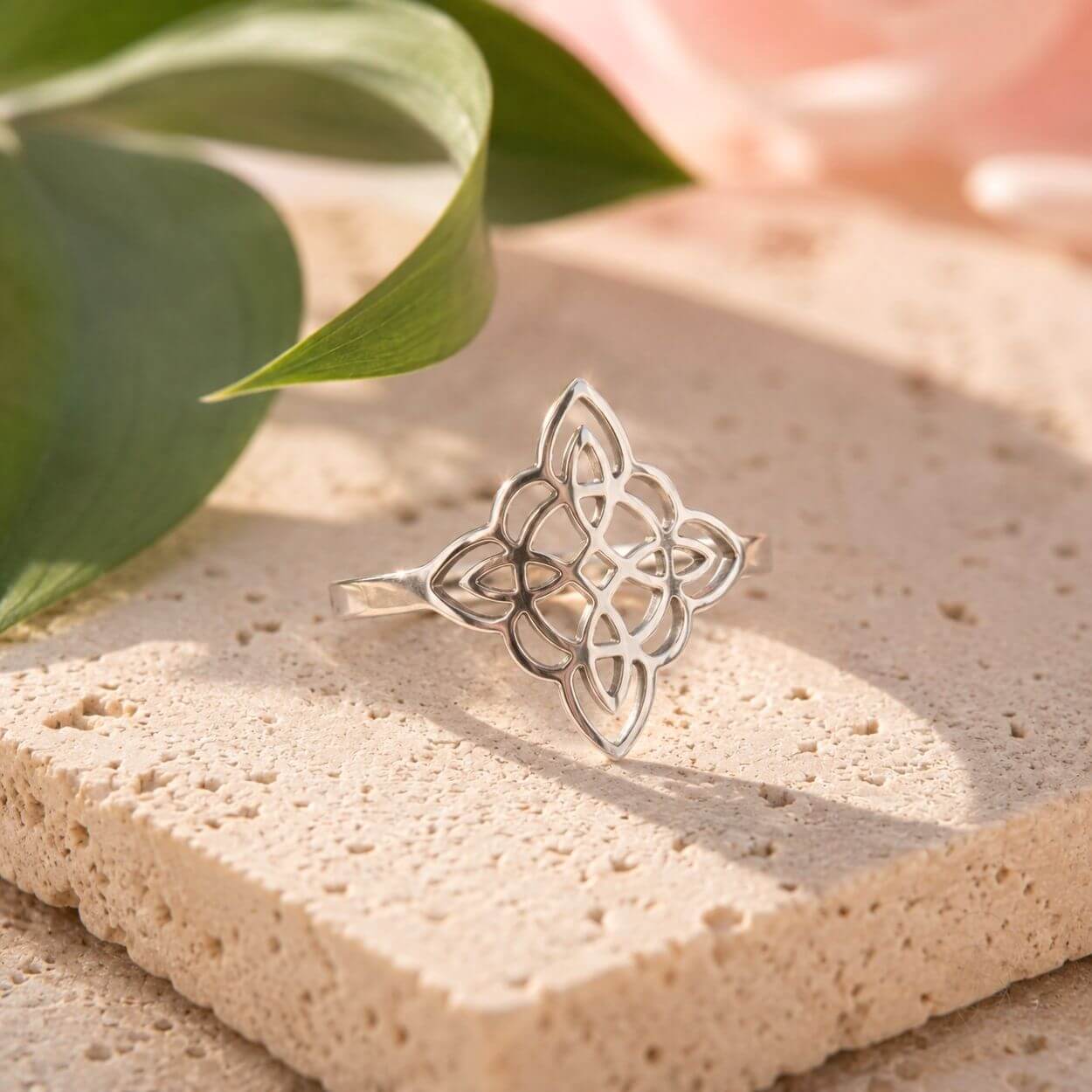 Bague Ajustable « Talisman Protecteur » Nœud de Sorcière