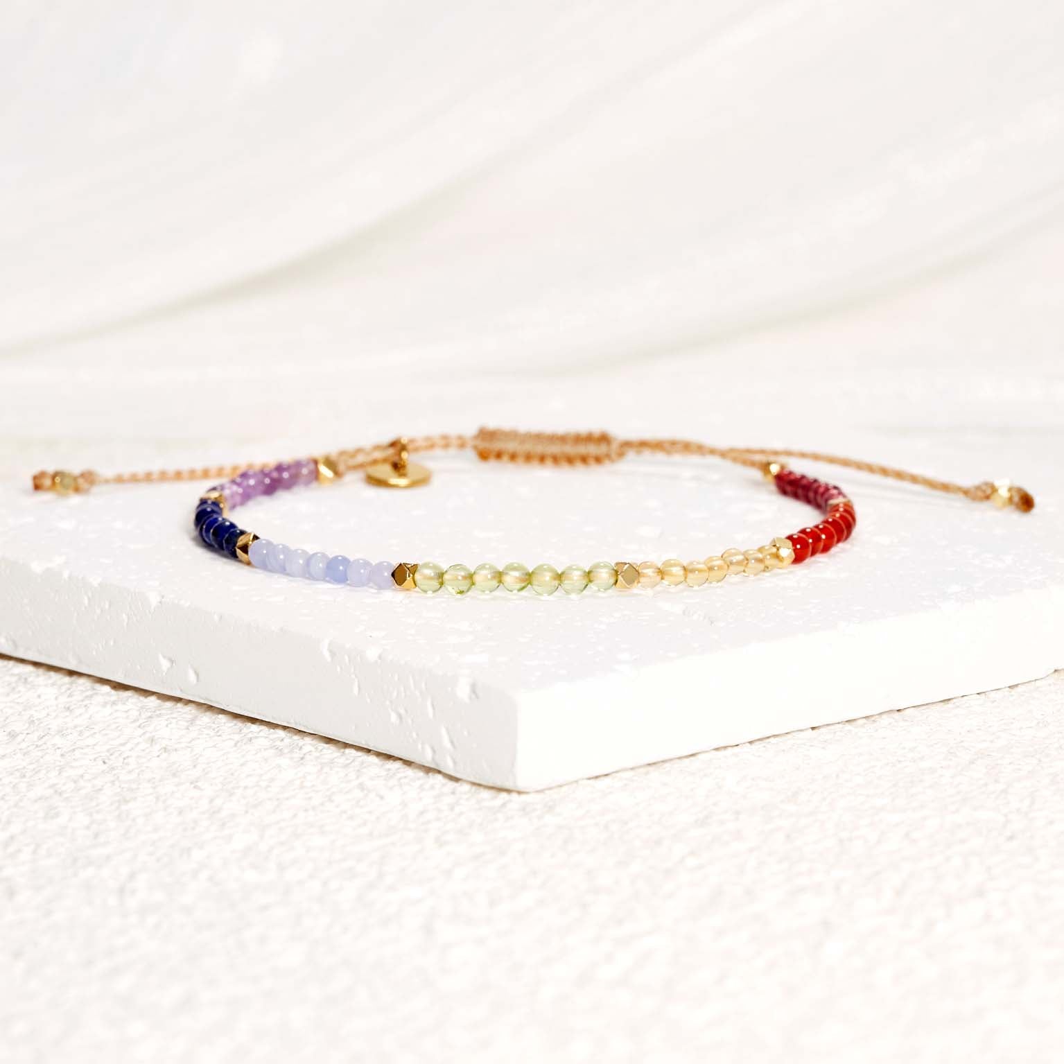Bracelet Cordon — 7 Chakras - Alignement Arc-en-Ciel