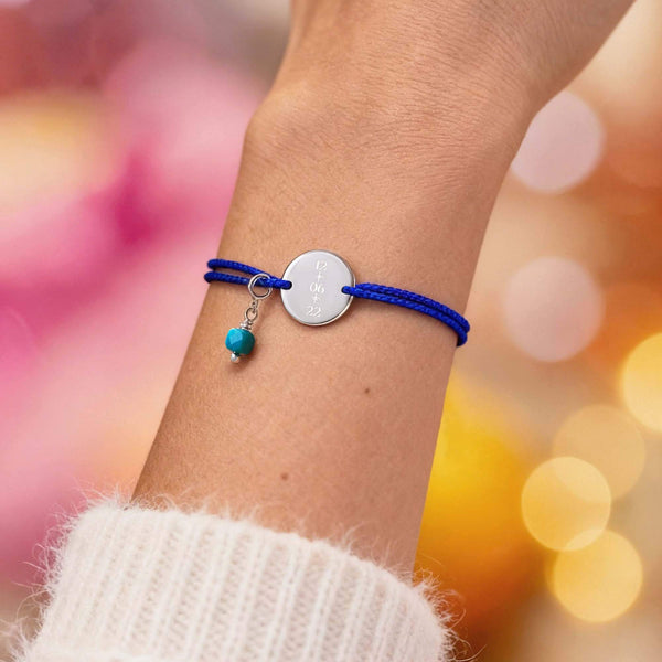 Bracelet Cordon Personnalisé : Votre Pierre de Naissance et Votre Médaille Gravée
