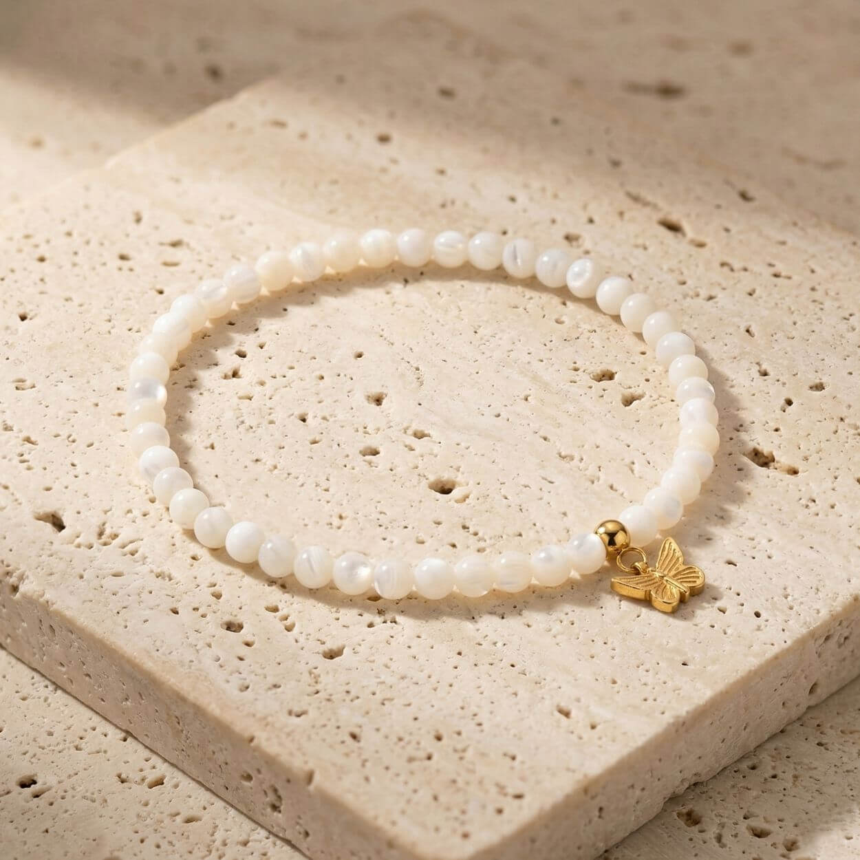 Bracelet "Légèreté" en Nacre