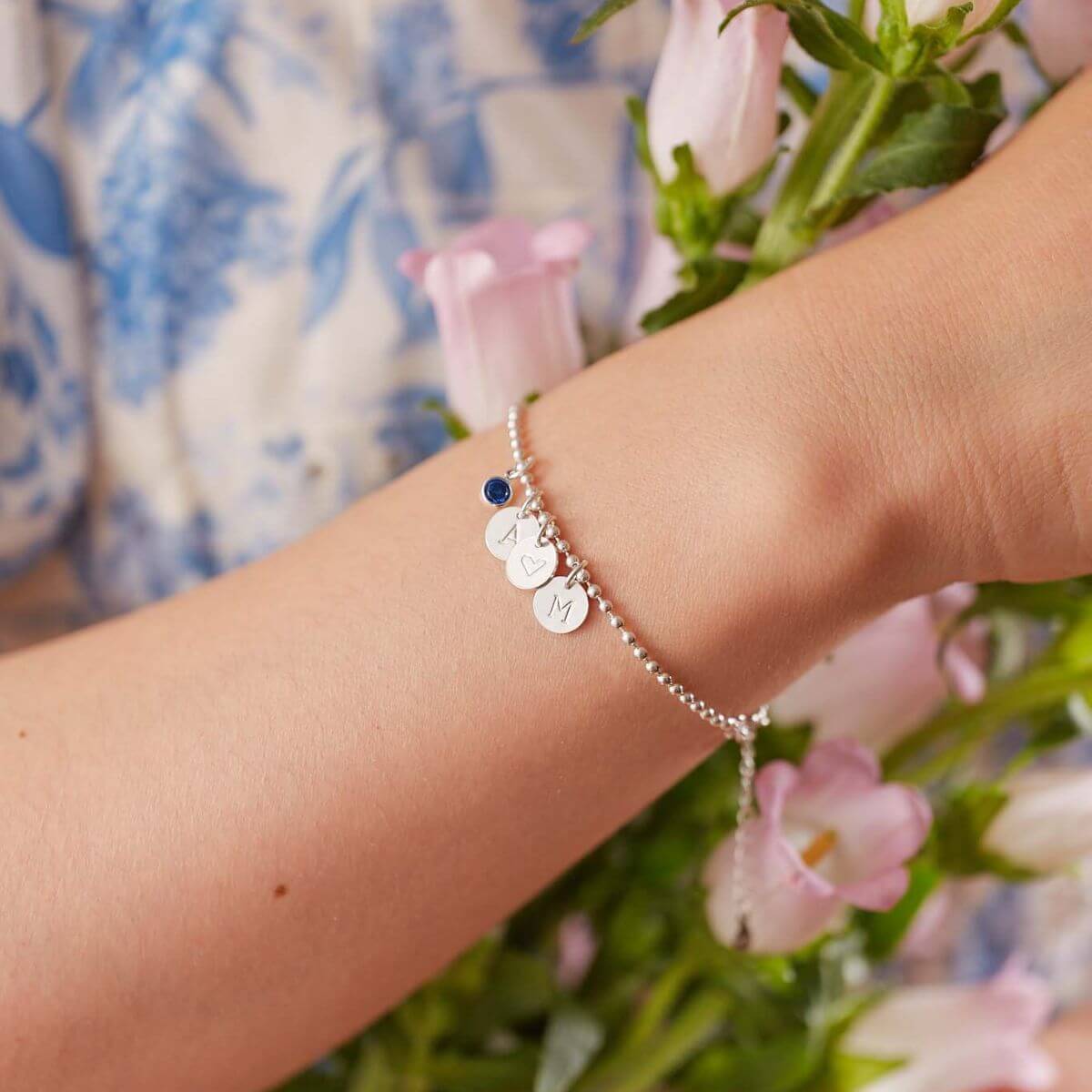 Bracelet Gravé : Initiales, Signes & Pierres de Naissance en Argent