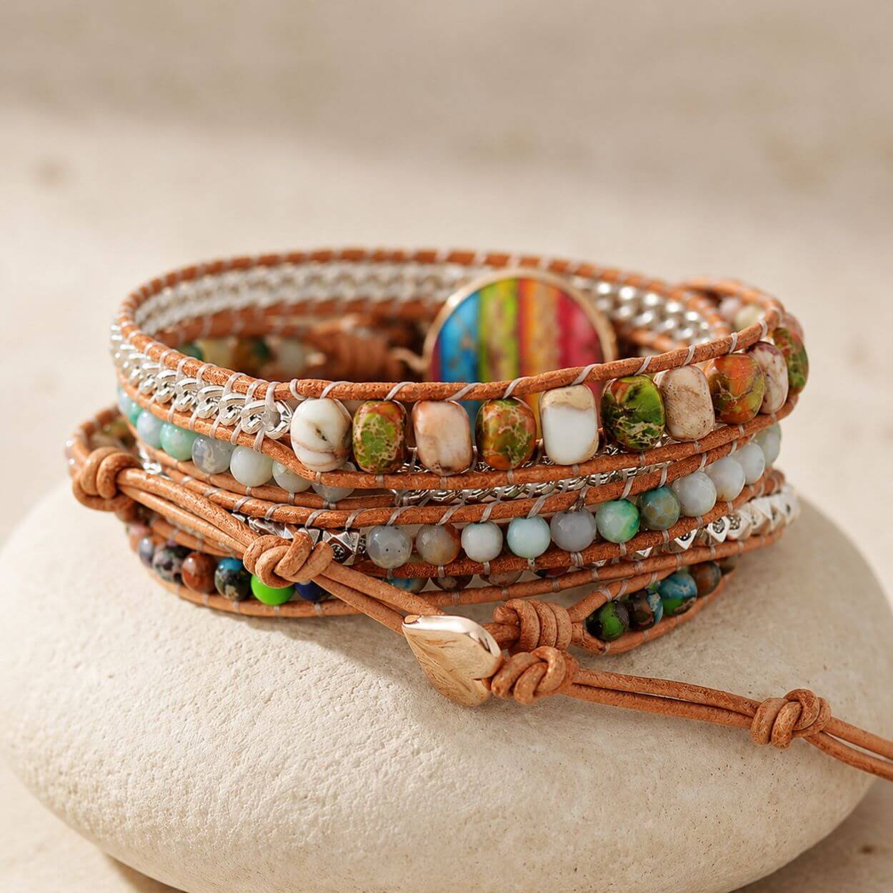 Exceptionnel bracelet enveloppant en jaspe spirituel