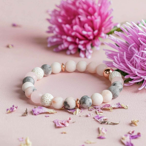 Bracelet 'Beauté Naturelle' en jaspe zébré rose, quartz rose et pierre de lave