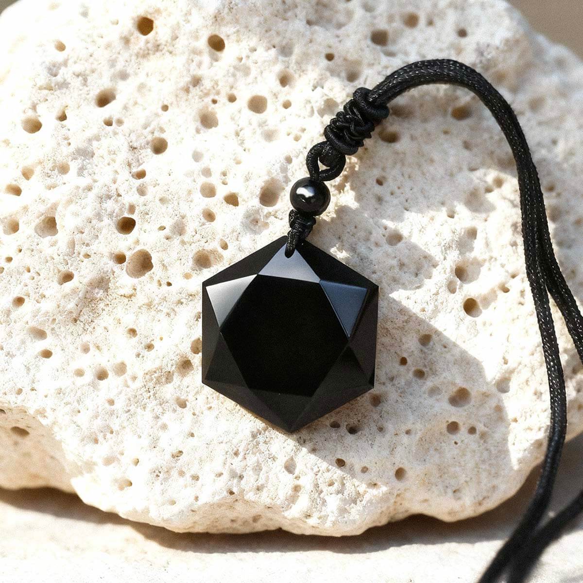 Collier Talisman de Protection en Obsidienne Noire